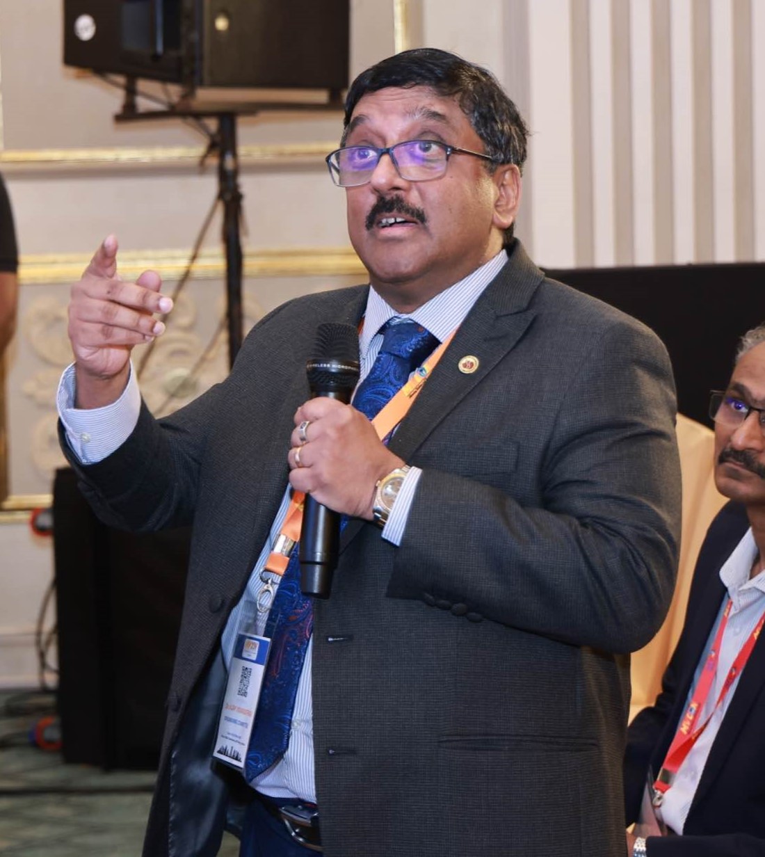 Dr. Vijay Viswanathan